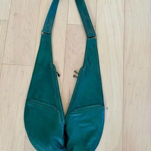 SASH Leather Crossbody Travel Sling Bag with RFID-Protected Wallet